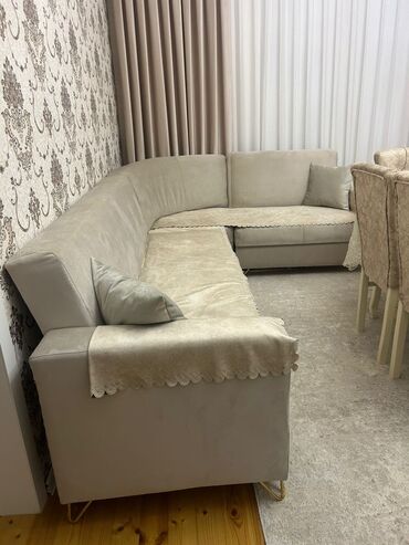 kunc divan uzlukleri: Künc divan, Divan