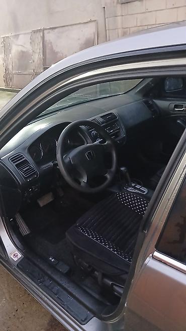 mazda 626: Honda Civic: 2004 г., 1.6 л, Автомат, Бензин, Седан — 4