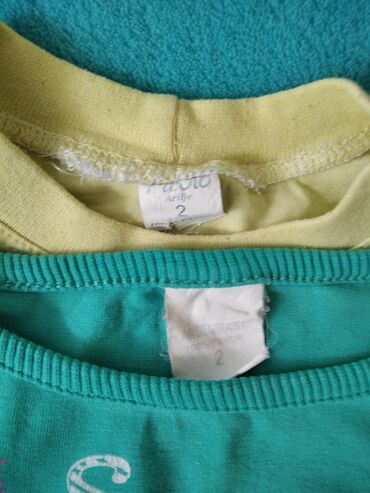 Kompleti: Kompletic pantalone na tregere od sitnog somota I 2 majice dugih — 3