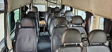 panorama 2007: Ford Transit: 2.4 l | 2007 il 36978 km Mikroavtobus — 7
