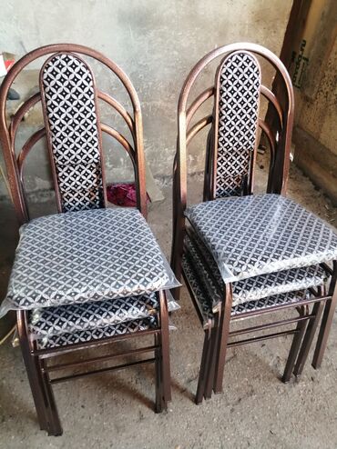 Stullar: Stullar Topdan və parakəndə satişi var. Stol stul dəstləri. Kafe üçün — 5