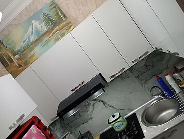 mebel shkaf: Hər şərait li ev kirayə verilir Mətbəx: - Ağ rəngli modul mətbəx — 3
