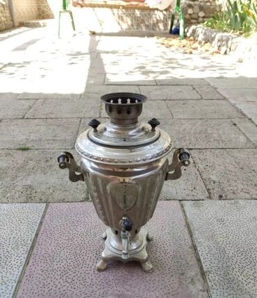 samavar satilir: İşlənmiş Elektrik Samovar, 3 l, Pulsuz çatdırılma