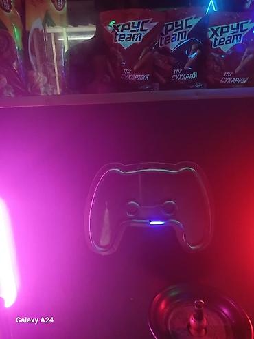LED işıqlı dekor lövhələri və neon fiqurlar Damino 4 ed nerd 1ed Tv — 8