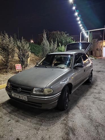 Opel: Opel Astra F Caravan (universal kuzov) Texniki xüsusiyyətlər: - — 10