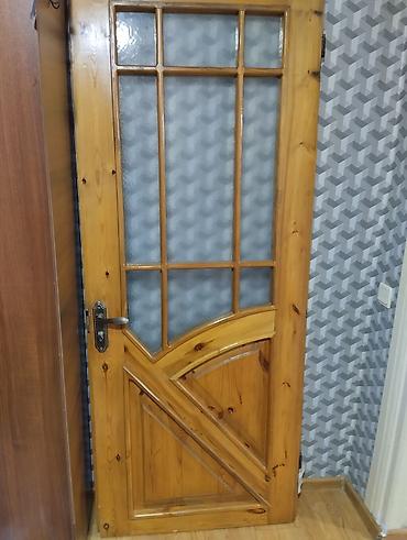 Taxta iç qapı - Material: təbii ağac (şılaq/parlaq lak örtük) - Rəng