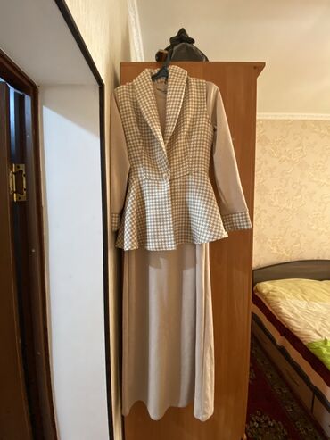 двойку платье и пиджак: Повседневное платье, Длинная модель, Прямое, 2XL (EU 44)