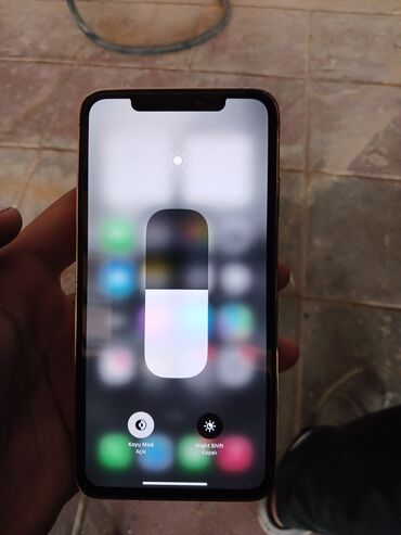 barter 6s: IPhone Xs Max, 64 GB, Qızılı, Simsiz şarj