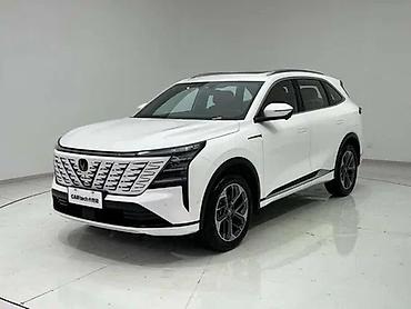 ли 9 авто: Changan CS75 Plus: 2025 г., 1.5 л, Автомат, Бензин, Кроссовер — 1