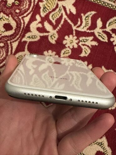 телефон инфинити: IPhone Xr, Колдонулган, 128 ГБ, Ак, Коргоочу айнек, Каптама, 79 %