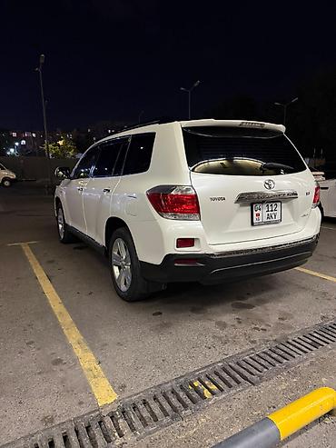 высокие машины: Toyota Highlander: 2012 г., 3.5 л, Автомат, Бензин, Внедорожник — 1
