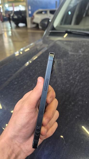 aple 13: IPhone 13, 128 GB, Midnight, Simsiz şarj, Face ID — 6