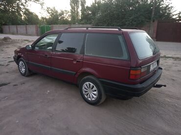 бишкек машына: Volkswagen Passat: 1989 г., 1.8 л, Механика, Бензин, Универсал