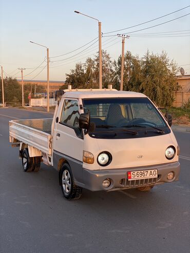 машина грузовая: Легкий грузовик, Hyundai, Стандарт, 3 т, Б/у