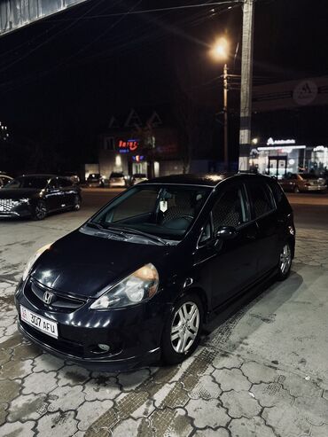 фит бампер: Honda Fit: 2008 г., 1.5 л, Автомат, Бензин, Хэтчбэк