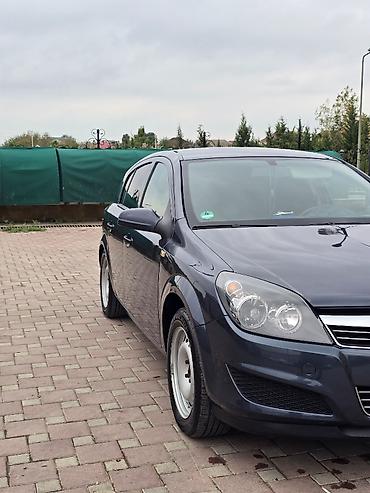 235 55 17: Opel Astra: 1.4 l | 2009 il 193000 km Hetçbek — 3