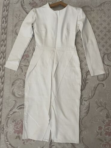 Повседневные платья: Распродажа Брендовых Женские Платья приталенные платья-миди, размер — 6