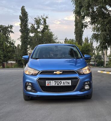купить фуру с прицепом бу: Chevrolet Spark: 2016 г., 1 л, Вариатор, Бензин, Хэтчбэк