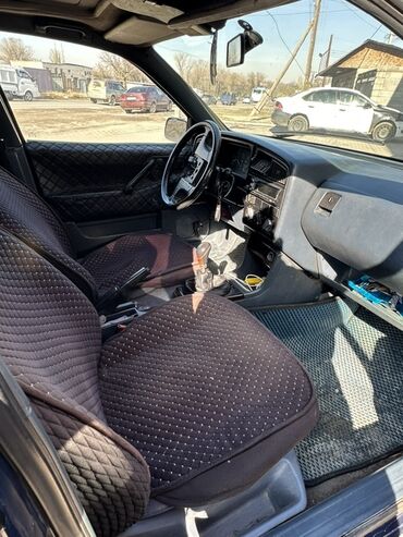 Volkswagen: Volkswagen Passat: 1992 г., 1.8 л, Механика, Бензин, Седан — 8