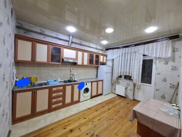 Uzunmüddətli kirayə mənzillər: Xətai rayonu, Məhəmməd Hadi küçəsində, Kolorit restoranın yanında, 15 — 11