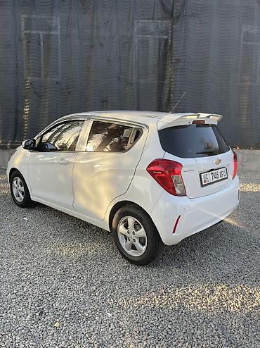 обмен на машина: Chevrolet Spark: 2019 г., 1 л, Вариатор, Бензин, Хэтчбэк — 4