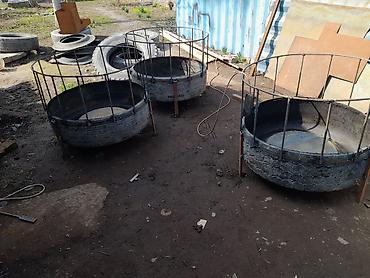 Товары и оборудование для с/х животных: Кормушка для овец (круглая) - Вместимость: рассчитана на 12–14 голов — 8