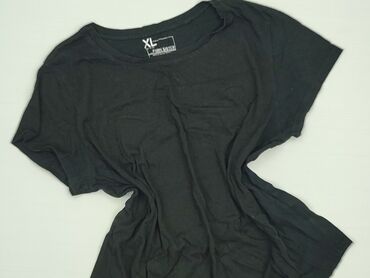 Ubrania damskie: FB Sister, T-shirt damski, XL