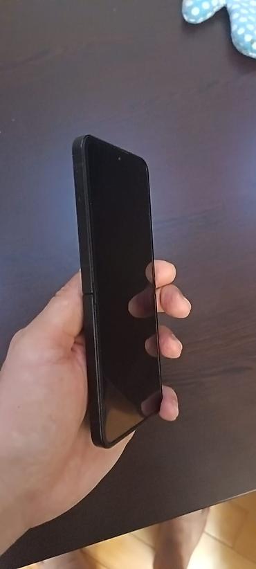 açılıb bağlanan telefonlar: Samsung Galaxy Z Flip7 FE, 256 GB, rəng - Qara, Barmaq izi — 6