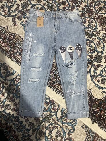 черные рваные джинсы: Мом, Китай, Средняя талия, Рваные