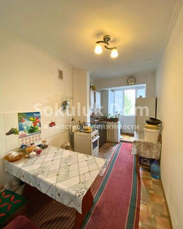дом барачного типа: 3 комнаты, 59 м², 104 серия, 3 этаж, Старый ремонт