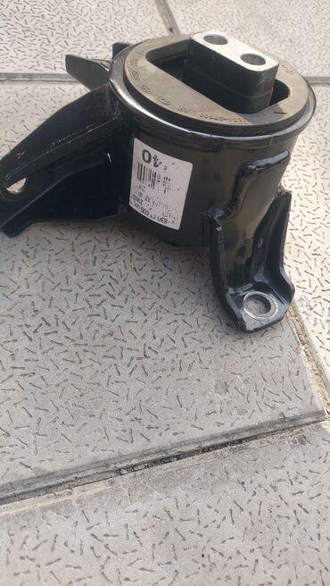 Digər xodovoy detalları: Kia carnival 2015 .2019 mator padusqasi sol teref brde karobka — 4