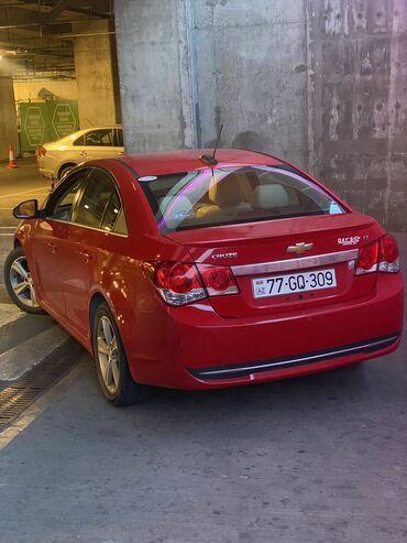 chevrolet azerbaycan: Chevrolet Cruze: 1.4 l | 2015 il | 131000 km Sedan