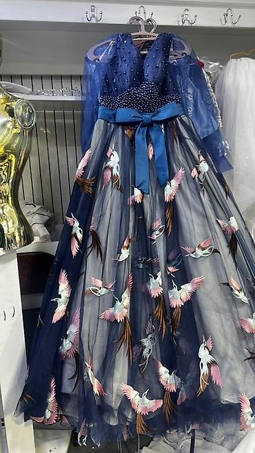 Вечерние платья: Вечернее платье, А-силуэт, Длинная модель, Фатин, С рукавами, С пайетками, Все размеры — 8