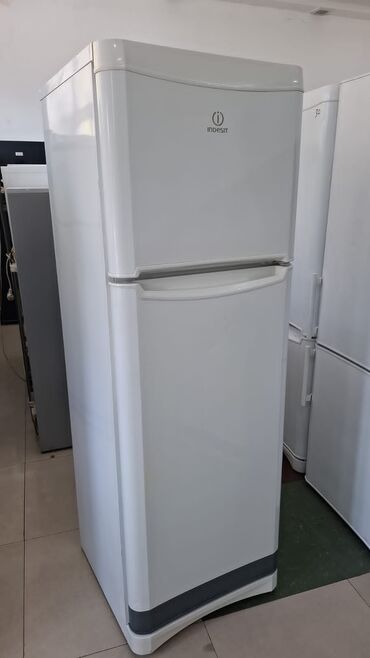 Paltaryuyan maşınlar: Indesit ikiqapılı soyuducu - Brend: Indesit - Korpus: ağ rəng
