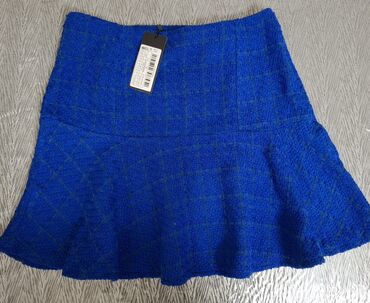 Ətəklər: Yeni kimi yubkalar hər biri 5 manat.S-M L razmer.Əla — 2