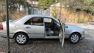 Mercedes-Benz C-Class: 1996 г., 2.3 л, Автомат, Бензин, Седан
