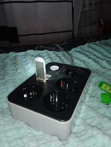 bambu lab a1: * Daxilində USB portuna taxılan kompakt LED işıq – gecə lampası/iş — 1