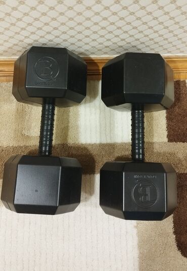Boks kisələri: Rezin Qantellər, Çəki: 20 kq, Yeni