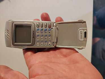 babu born: Sony CMD-Z7 preklopni mobilni telefon, kao nov, baterija nova, radi na — 3
