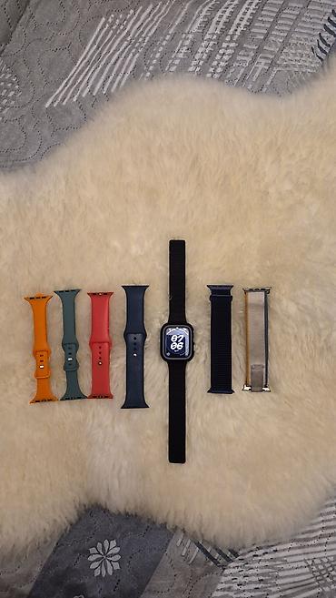 Apple Watch 7 ( 45 mm) və çoxsaylı kəmər seti - Rəqəmsal displeyli