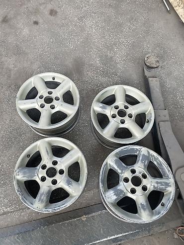 bbs 4 100: Комплект из 4 литых дисков, 5-спицевые. Основные параметры: - — 1