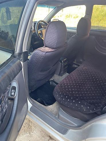 авто фышка: Subaru Legacy: 2001 г., Автомат, Бензин, Универсал — 6