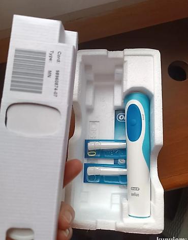 bluetooth headphones: Oral-B Vitality Precision Clean – električna četkica za zube (powered — 3