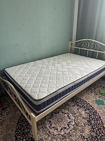 сетка для тапчана: Полутороспальная кровать, Материал каркаса: Металл, Б/у, длина - 200 см, Ширина: 120 см — 1
