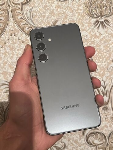 Samsung: Samsung Galaxy S24, 256 GB, rəng - Qara, Barmaq izi, Simsiz şarj, İki sim kartlı