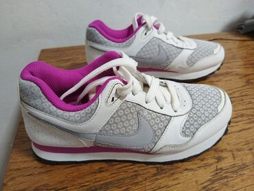 zenske cizme nike: Nike, 35.5, color - White