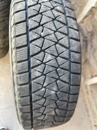 952 2: Шины 225 / 65 / R 17, Зима, Б/у, Комплект, Внедорожные (АТ/МТ), Bridgestone — 1