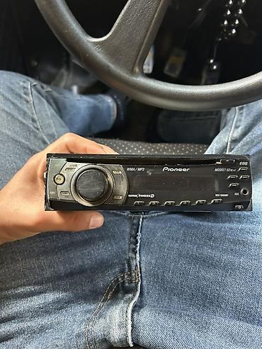 samara masin: Pioneer DEH-3050MP avtomobil maqnitolası Xüsusiyyətlər: - Ön paneldə — 1