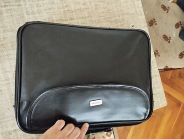 Dell: Dell Latitude noutbuk + çanta və adapter - Model: Dell Latitude — 3