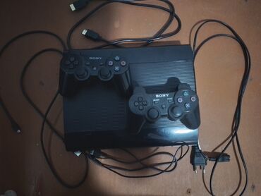 PS3 (Sony PlayStation 3): Plesteyjin 3 super slim satilir içinde 76 oyun var veziyet:hec bir